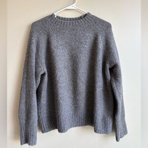 Old Navy Women's Crew Neck Sweater